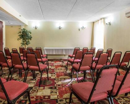 Comfort Inn and Suites East Hartford - image 4