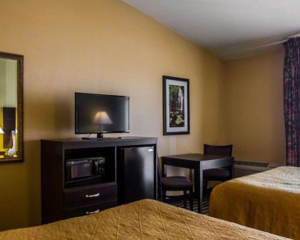 Quality Inn East Haven - New Haven - image 5