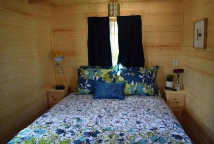 Tuxbury Pond Camping Resort Tiny House Clara - image 7