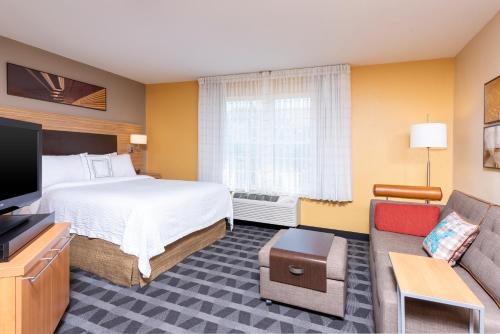 TownePlace Suites by Marriott East Lansing - image 6