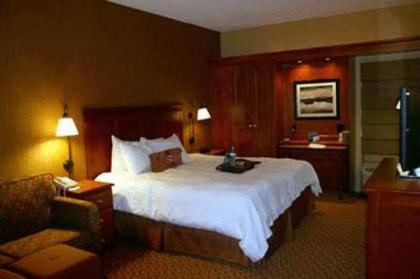 Hampton Inn East Peoria - image 14