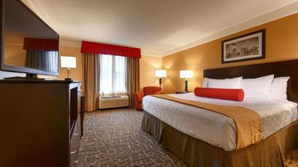 Best Western Plus Peoria - image 2