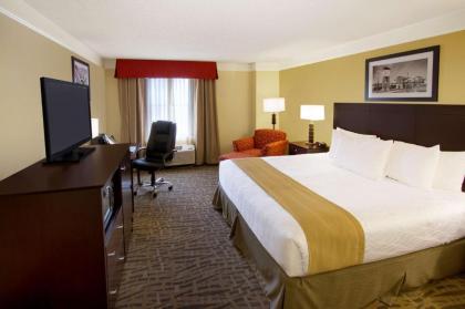 Best Western Plus Peoria - image 4