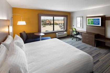 Holiday Inn Express East Peoria - Riverfront an IHG Hotel - image 7