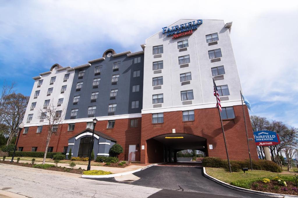 Fairfield Inn & Suites Atlanta Airport North - main image