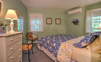 Sandy Neck Motel - image 11