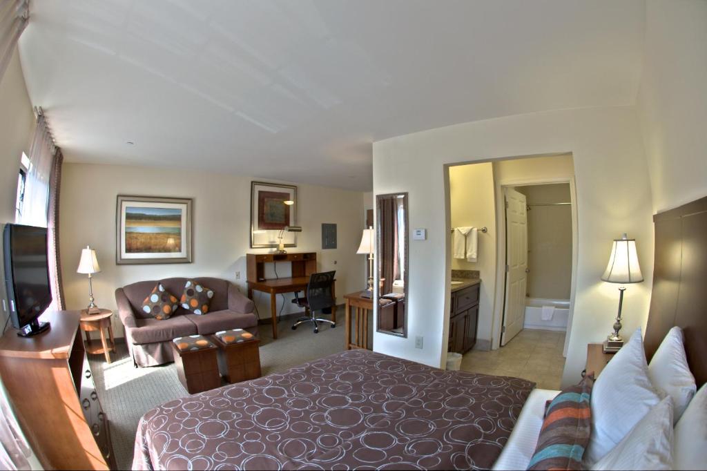 Staybridge Suites East Stroudsburg - Poconos an IHG Hotel - image 3