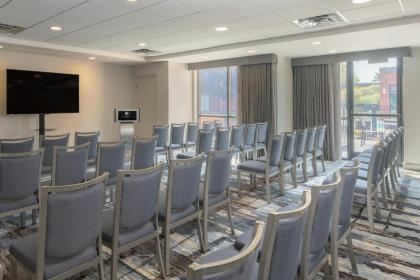 DoubleTree by Hilton Syracuse - image 11