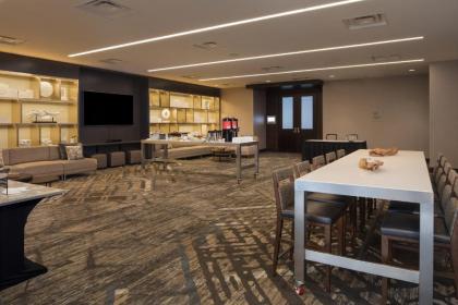 DoubleTree by Hilton Syracuse - image 13