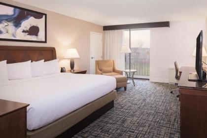 DoubleTree by Hilton Syracuse - image 3