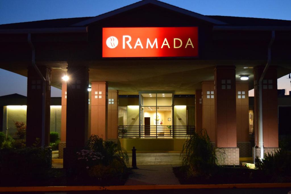 Ramada by Wyndham East Syracuse Carrier Circle - image 2