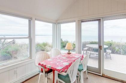 2 Bed 1 Bath Vacation home in Eastham - image 5