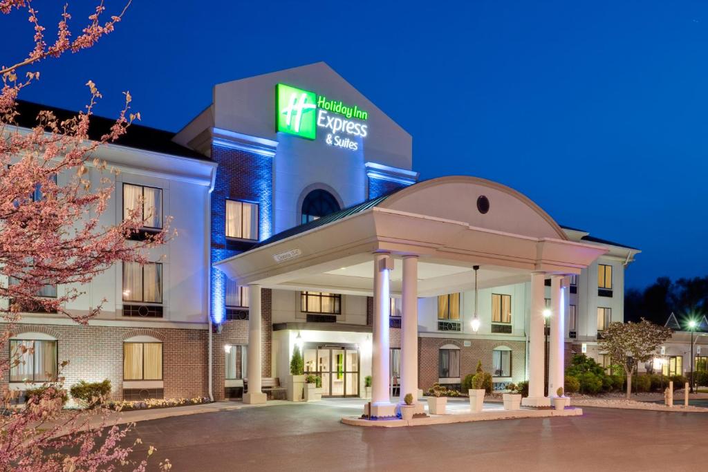 Holiday Inn Express Hotel & Suites Easton an IHG Hotel - main image