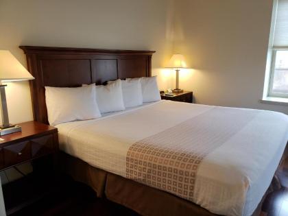 Grand Eastonian Hotel & Suites Easton - image 5
