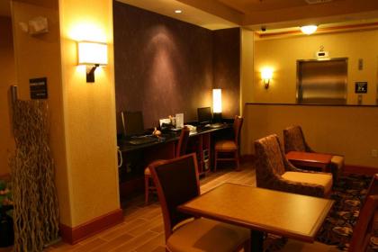 Hampton Inn Easton - image 14