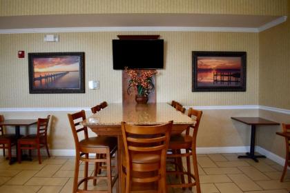 Best Western Plus Easton Inn & Suites - image 12