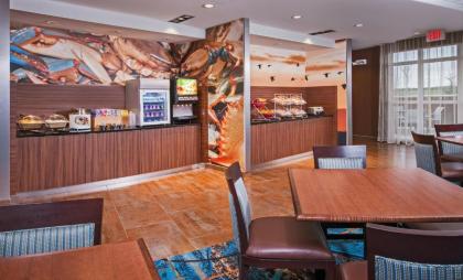 Fairfield Inn & Suites by Marriott Easton - image 8