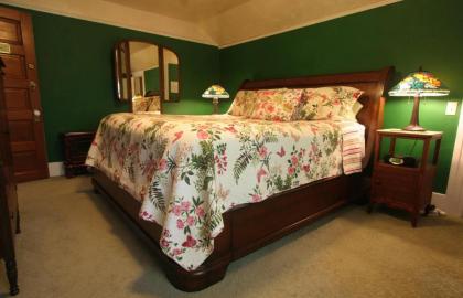 Kangaroo House Bed & Breakfast - image 6