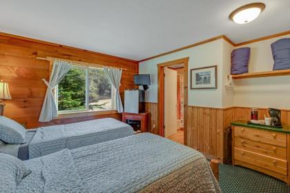 Deer Harbor Inn - image 4