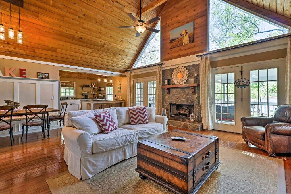 Lavish Lake Sinclair Home with Dock and Water Access! - main image