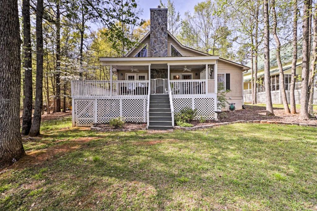 Lavish Lake Sinclair Home with Dock and Water Access! - image 3