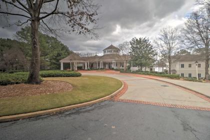 Home Overlooking Lake Oconee with Resort Amenities! - image 11