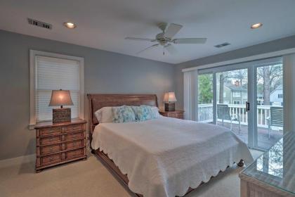 Home Overlooking Lake Oconee with Resort Amenities! - image 13