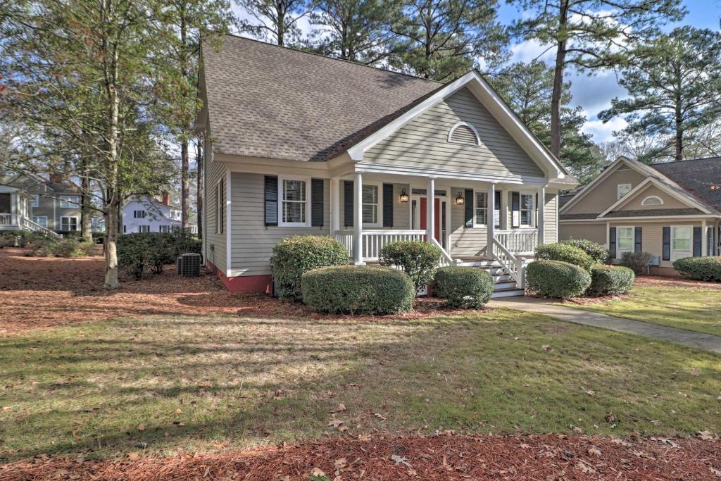 Home Overlooking Lake Oconee with Resort Amenities! - image 3