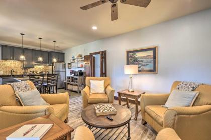 Charming Lake Oconee Condo with Shared Balcony! - image 6