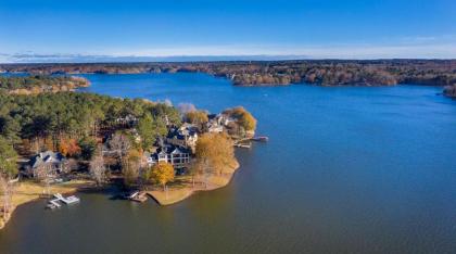 New Property Luxurious 6 BR lakefront home in Cuscowilla