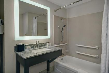 Homewood Suites by Hilton Eatontown - image 14