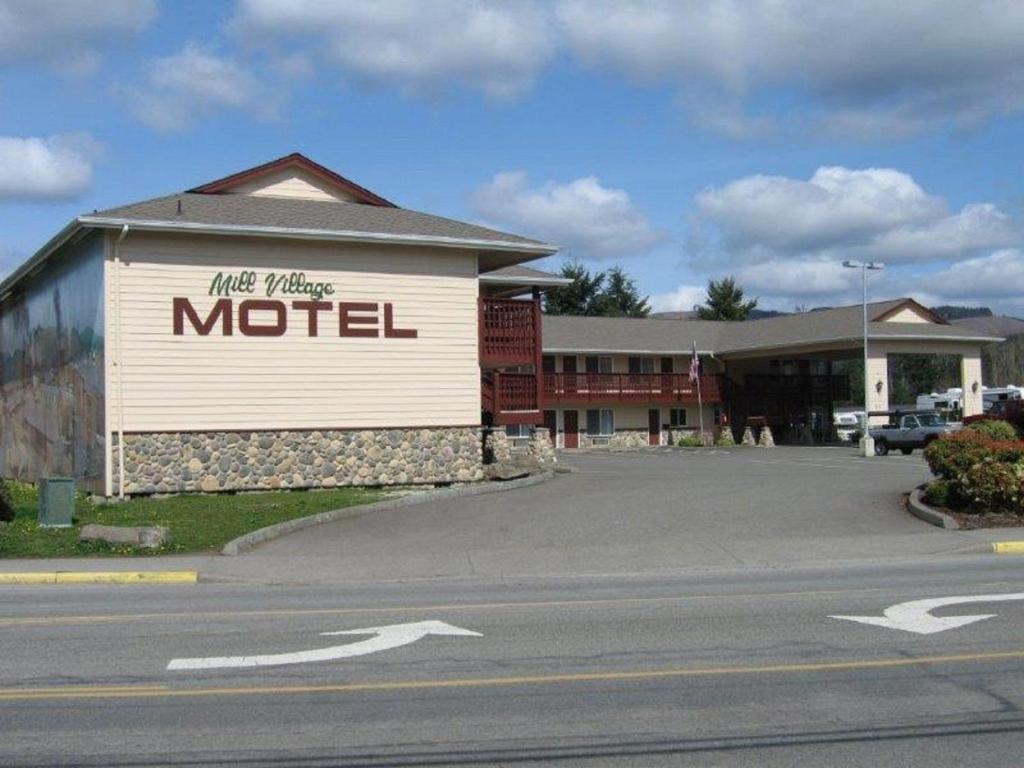 Mill Village Motel - main image