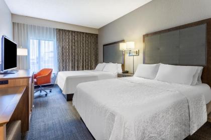 Hampton Inn Eau Claire - image 11