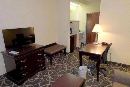 Best Western Plus Eau Claire Conference Center - image 15