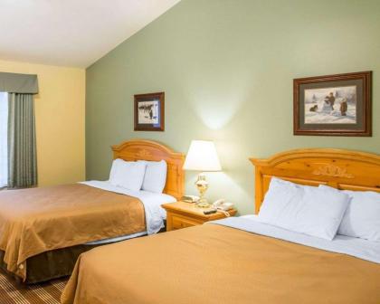 Econo Lodge Inn & Suites Eau Claire - image 13