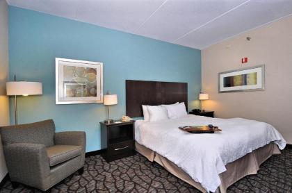 Hampton Inn Eden - image 12