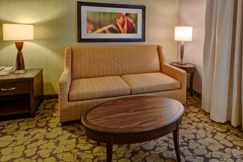 Hilton Garden Inn Minneapolis/Eden Prairie - image 6