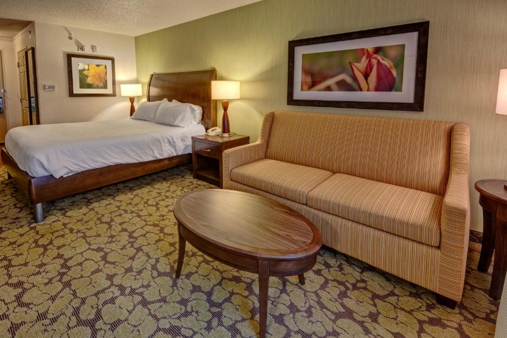 Hilton Garden Inn Minneapolis/Eden Prairie - image 7