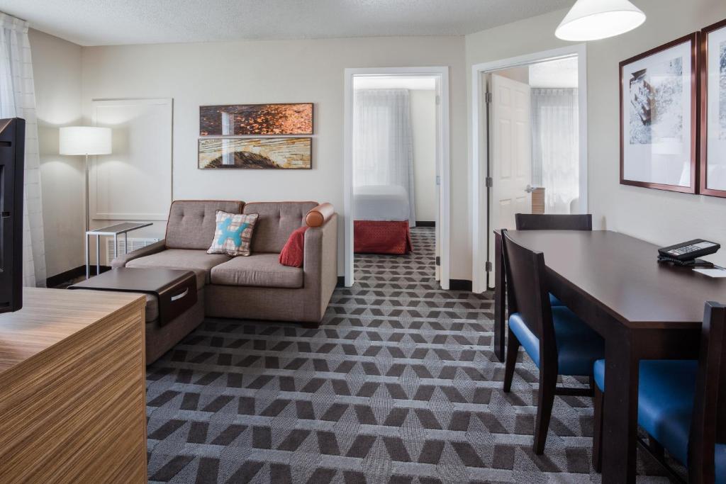 TownePlace Suites Minneapolis Eden Prairie - image 7