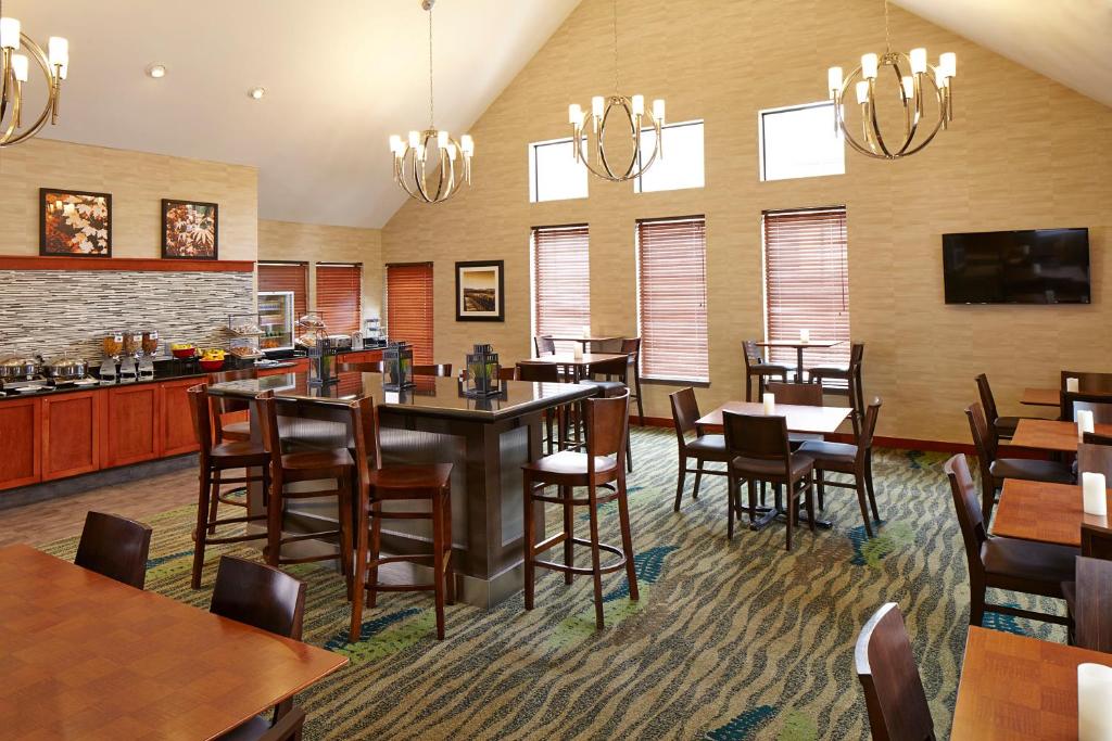 Residence Inn Minneapolis Eden Prairie - image 3