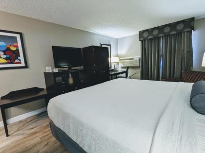 Best Western Eden Prairie Inn - image 13