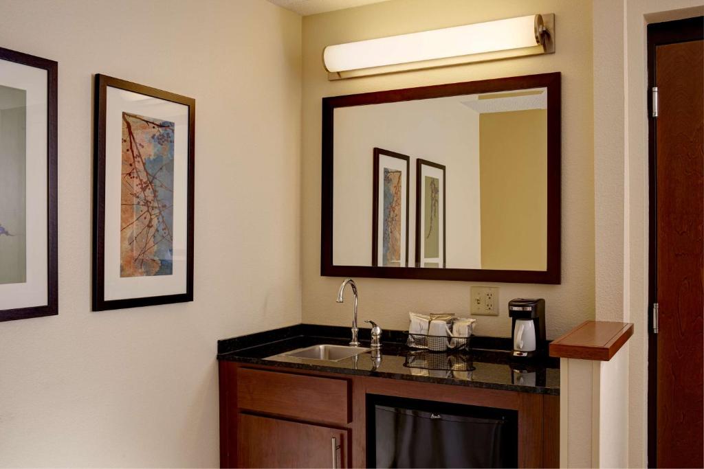 Hyatt Place Eden Prairie - image 2