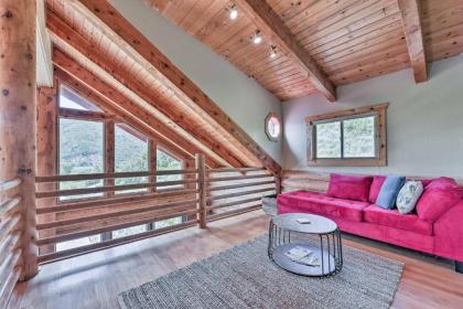 Cozy Eden Log Home Near Outdoor Activities - image 3