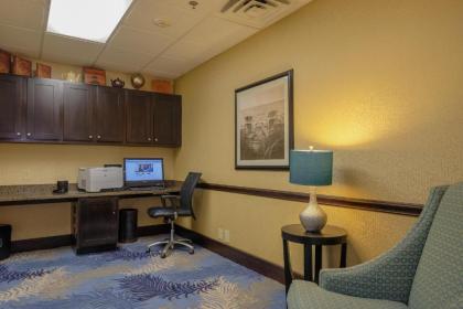 Hampton Inn Edenton - image 11