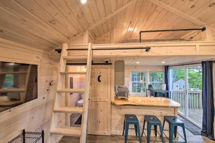 Idyllic Edgecomb Forest Studio with Balcony! - image 10