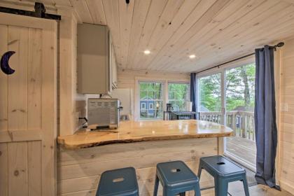 Idyllic Edgecomb Forest Studio with Balcony! - image 8