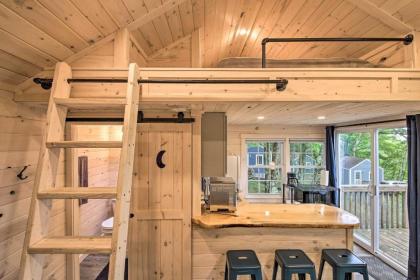 Idyllic Edgecomb Forest Studio with Balcony! - image 9