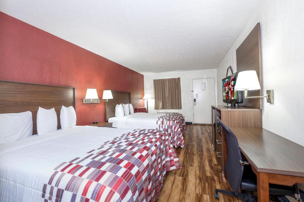 Red Roof Inn Edgewood - image 3