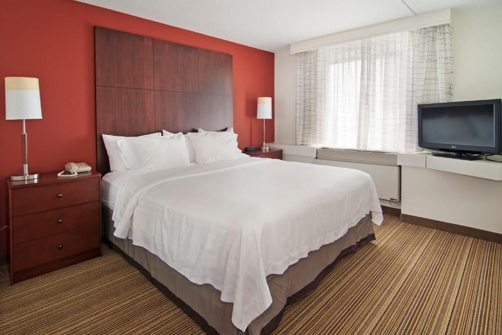 Residence Inn by Marriott Minneapolis Edina - image 6