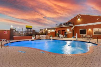 Best Western PLUS Edinburg Inn & Suites - image 7